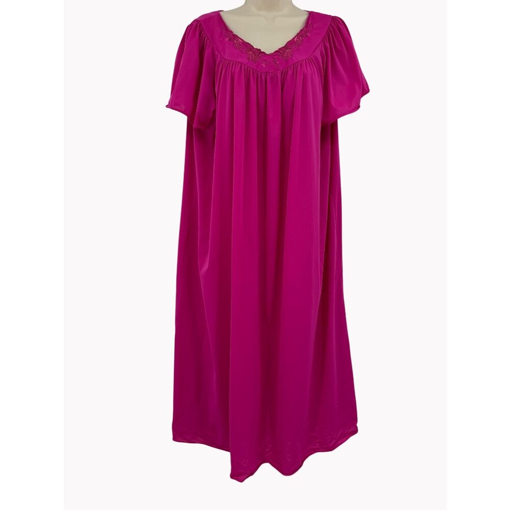 Miss Elaine Classics Large Pink Floral Embroidered Nightgown Short Sleeve